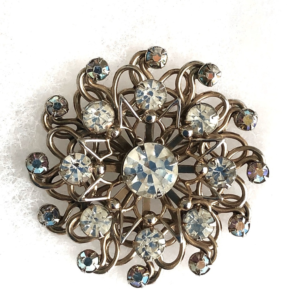 Vintage estate clear rhinestone brooch